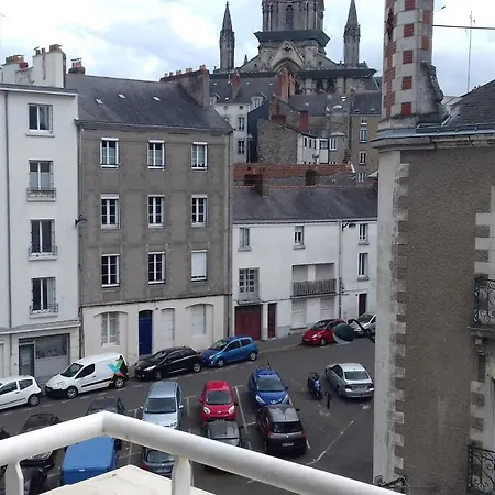 Cosy Centre-ville, Balcon Apartment